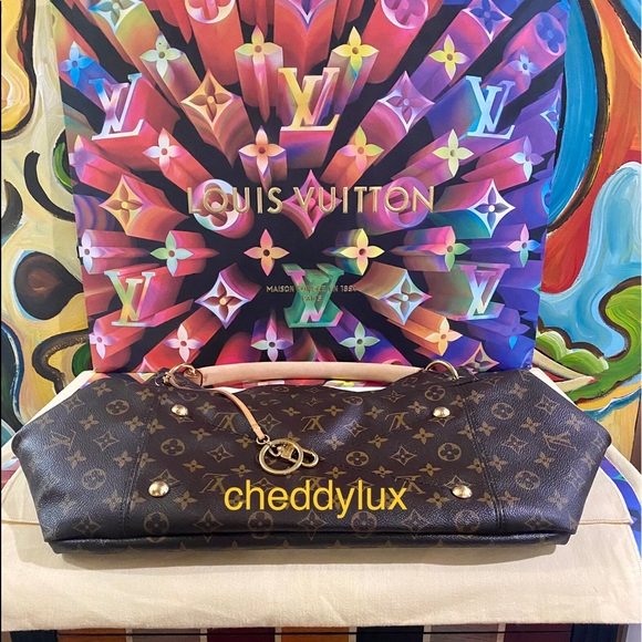 💞🤩✨Authentic Louis Vuitton Artsy MM in Monogram - Picture 9 of 12